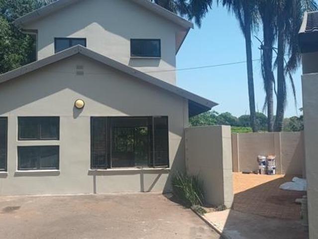 2 Bedroom Garden Cottage in Hillcrest Park