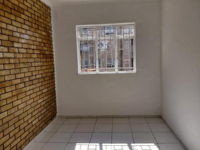 2 Bedroom Garden Cottage in Laudium