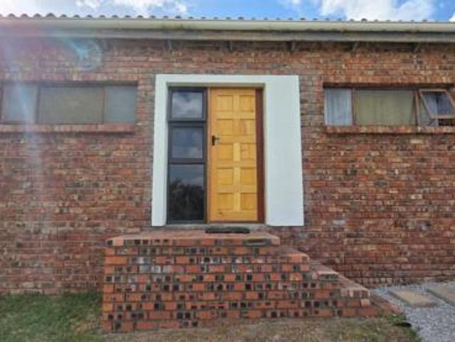 2 Bedroom Garden Cottage in Linton Grange