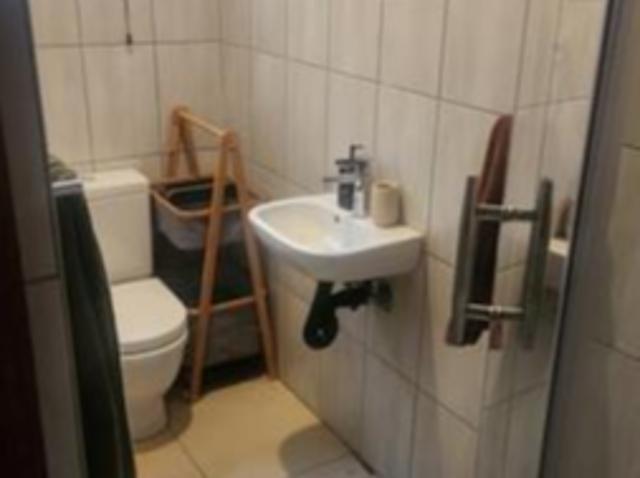 2 Bedroom Garden Cottage in Lynnwood
