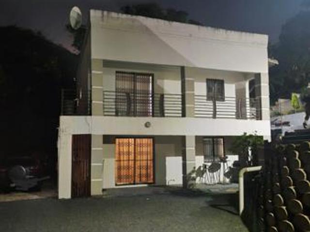 2 Bedroom Garden Cottage in Montclair