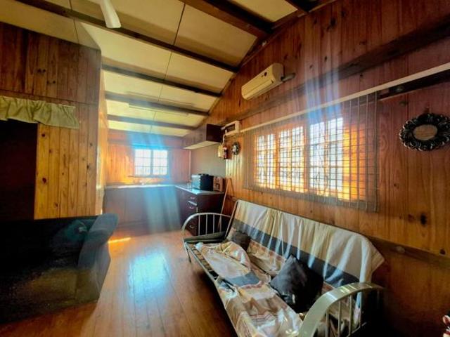 2 Bedroom Garden Cottage in Montclair