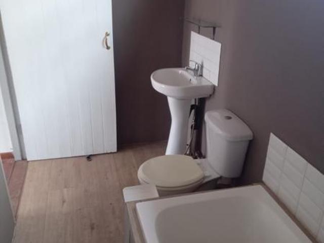 2 Bedroom Garden Cottage in Mooiplaas AH