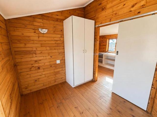 2 Bedroom Garden Cottage in Marister AH