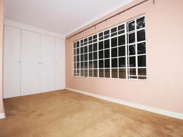 2 Bedroom Garden Cottage in Northcliff