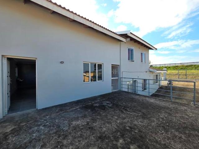 2 Bedroom Garden Cottage in Newlands West