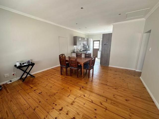 2 Bedroom Garden Cottage in Southfield