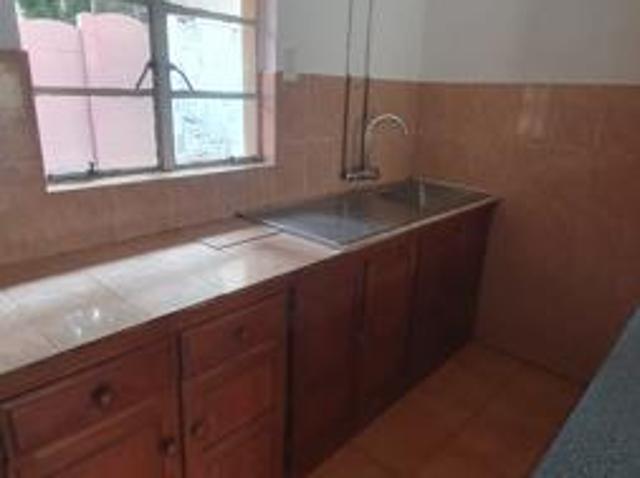 2 Bedroom Garden Cottage in Primrose