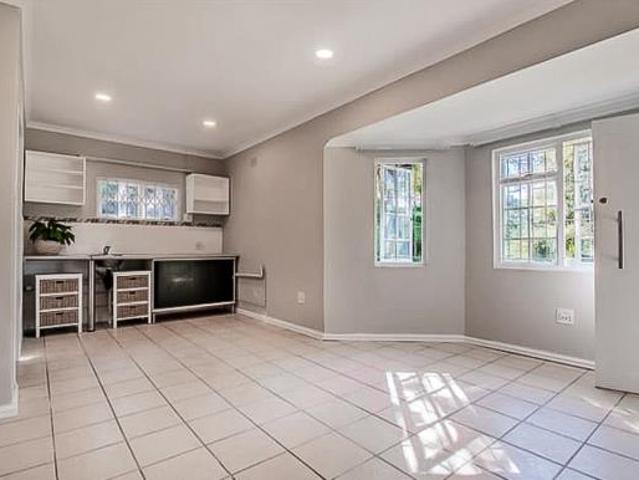 2 Bedroom Garden Cottage in West Riding
