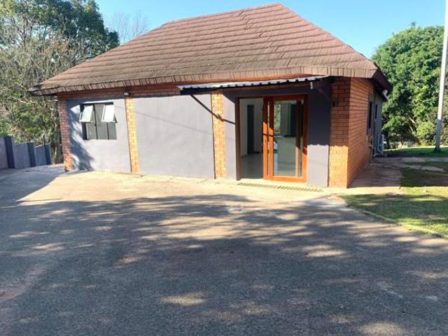 2 Bedroom Garden Cottage in West Riding
