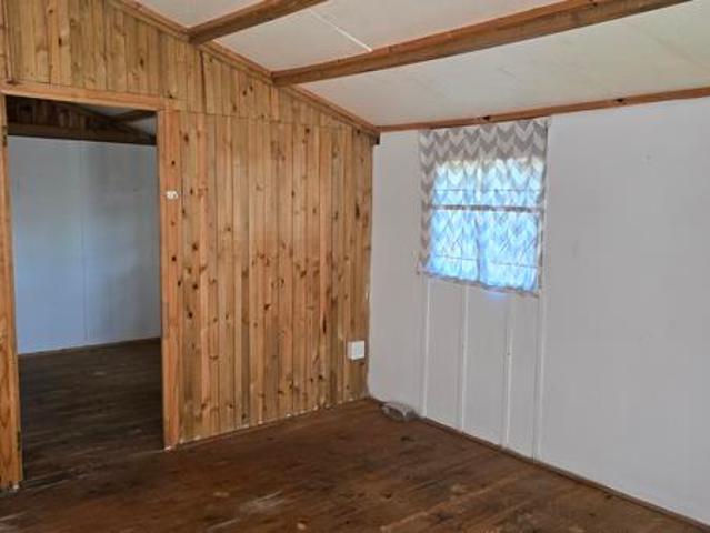 2 Bedroom Garden Cottage in Westbrook