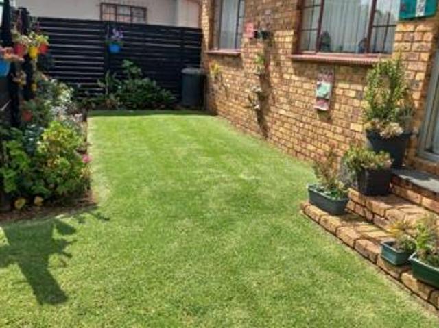 2 Bedroom Garden Cottage in Witfield