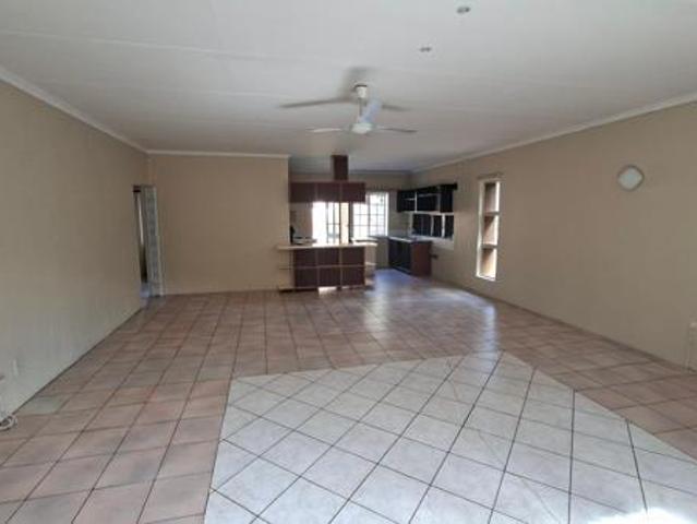 2 Bedroom Garden Cottage in Tiegerpoort AH