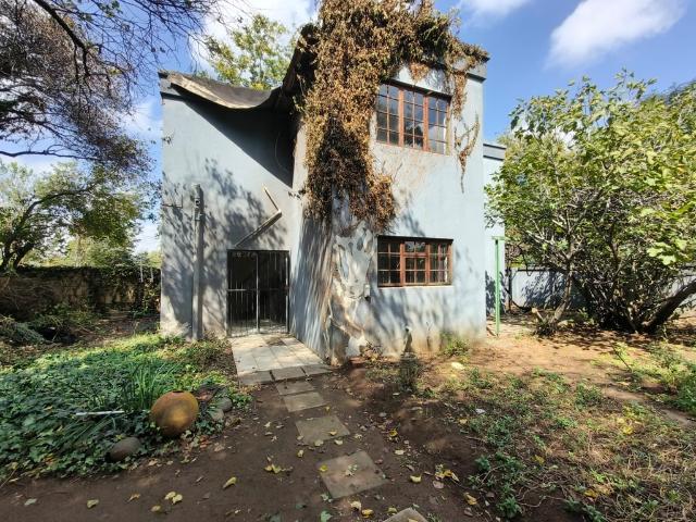 2 Bedroom Garden Cottage To Let in Three Rivers