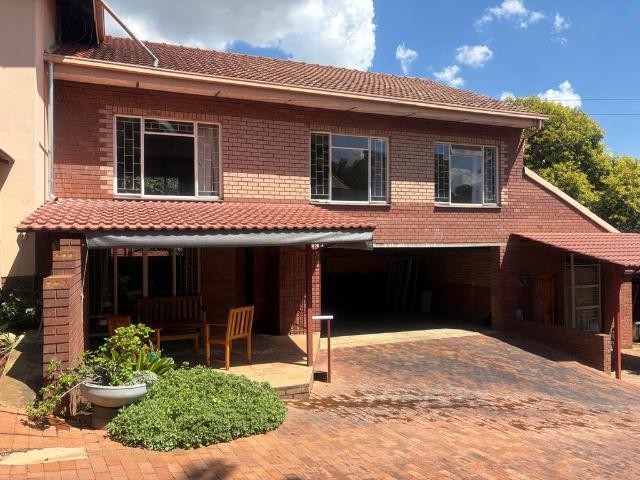 2 Bedroom Garden Cottage To Let in Waterkloof Ridge