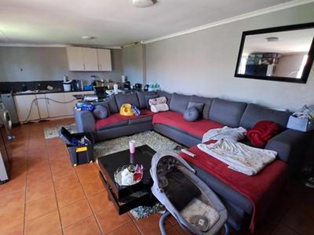2 bedroom garden cottage to rent 1 june