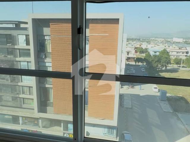 2 Bedroom Double Side Corner Apartment In Reliance Gold