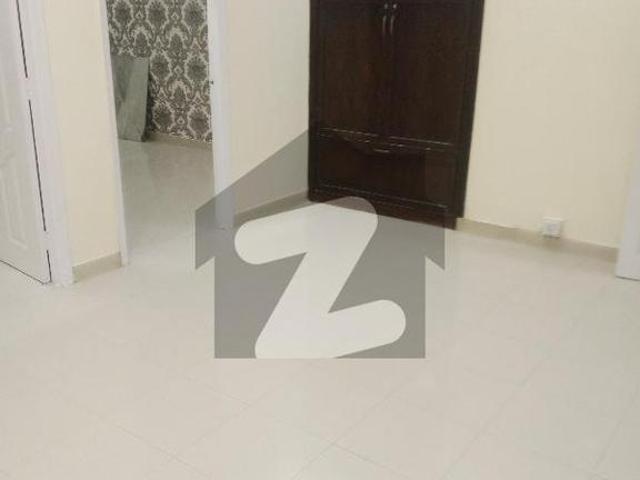 2 bedroom Daring Danining TV launch Tilled Flooring 2 ND Floor Woith Out Memznine West Open Bukhari Commercial Area