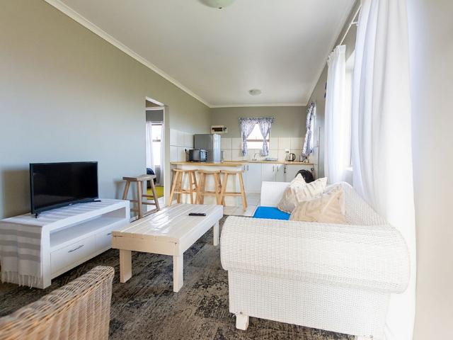 2 Bedroom Duet in Country Club
