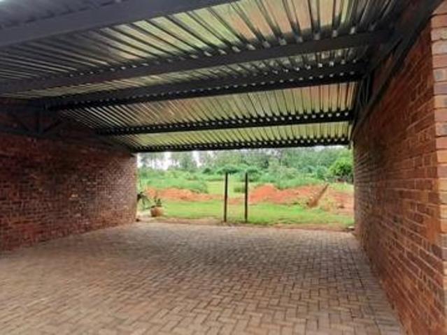 2 Bedroom Duet in Grootfontein AH