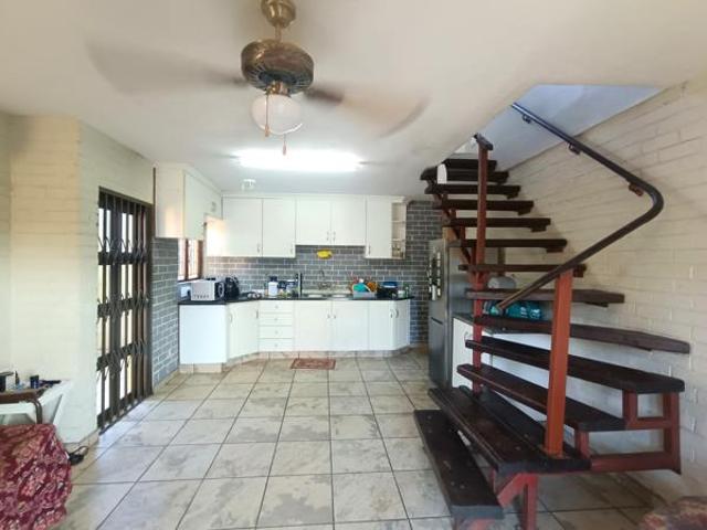 2 Bedroom Duet in Meer En See