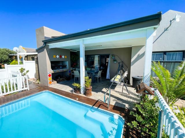 2 Bedroom Duet in Reebok