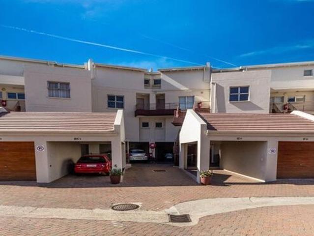 2 Bedroom duplex apartment to rent in Northcliff, Randburg