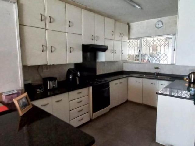 2 Bedroom duplex apartment for sale in Bluff, Durban