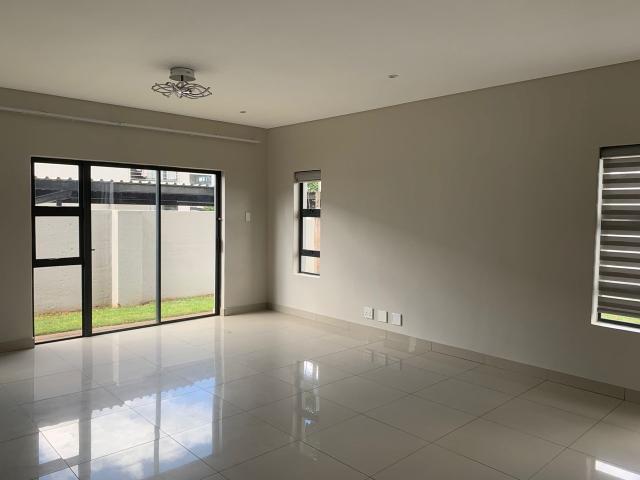 2 Bedroom Duplex For Sale in Equestria