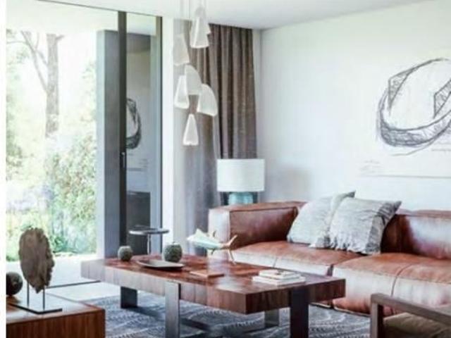 2 Bedroom Duplex For Sale in Sheffield Manor