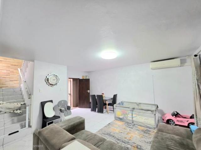 2 Bedroom Duplex in Meer En See