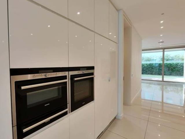 2 Bedroom Duplex in Morningside
