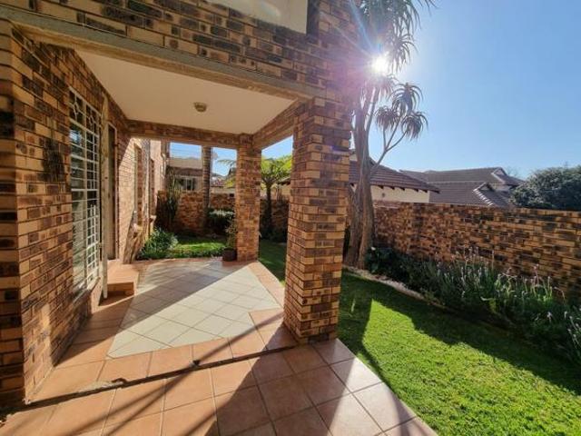 2 Bedroom Duplex in Moreleta Park