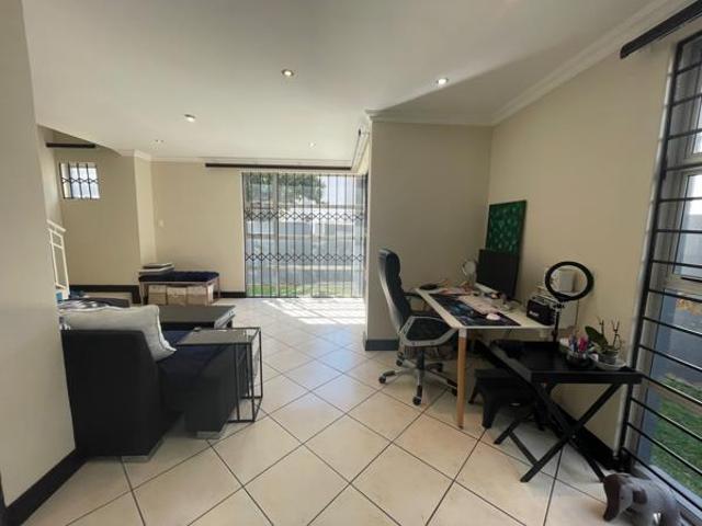 2 Bedroom Duplex in North Riding