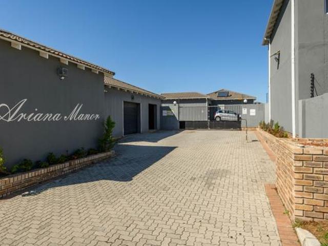2 Bedroom Duplex in Overbaakens