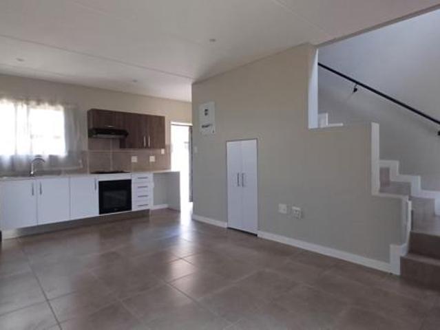 2 Bedroom Duplex in Albertsdal
