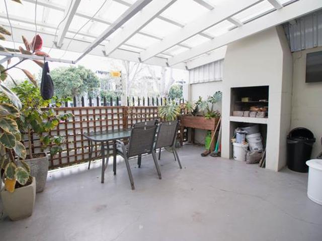 2 Bedroom Duplex in Burgundy Estate