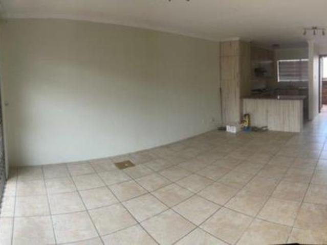 2 Bedroom Duplex in Bassonia