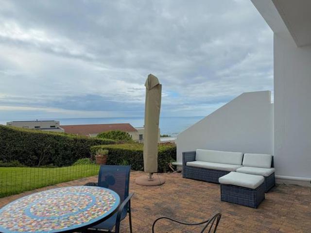 2 Bedroom Duplex in Camps Bay