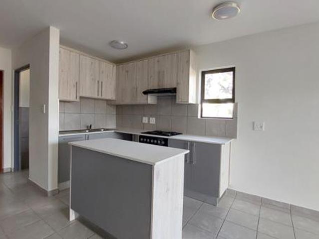 2 Bedroom Duplex in Clubview