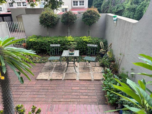 2 Bedroom Duplex in Faerie Glen