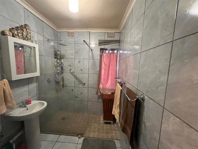 2 Bedroom Duplex in Fairview