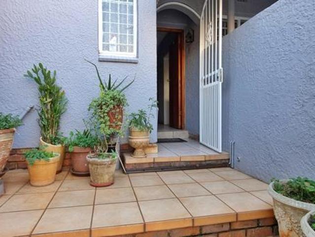 2 Bedroom Duplex in Fairland