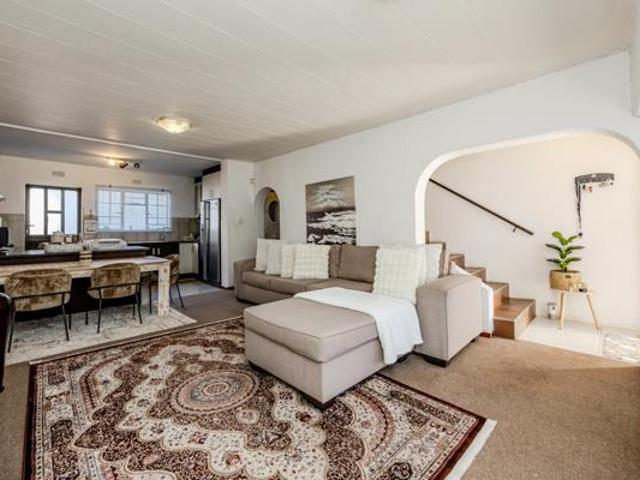 2 Bedroom Duplex in Florida