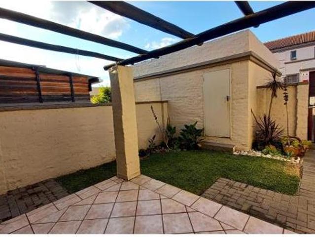 2 Bedroom Duplex in Garsfontein