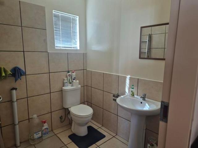 2 Bedroom Duplex in Helderkruin