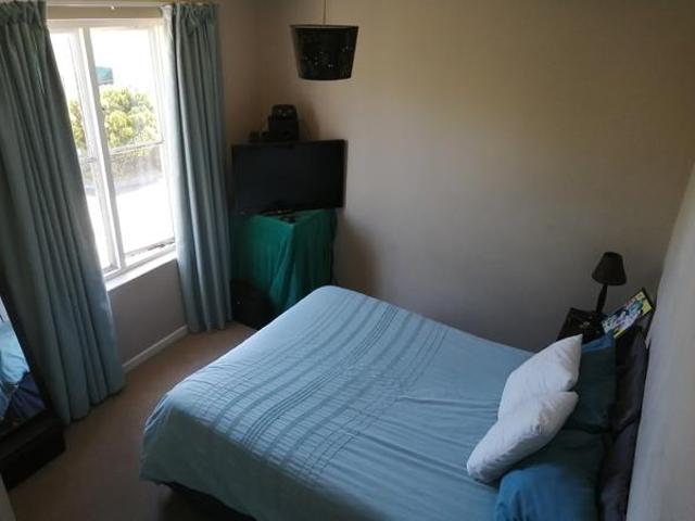 2 Bedroom Duplex in Kenilworth