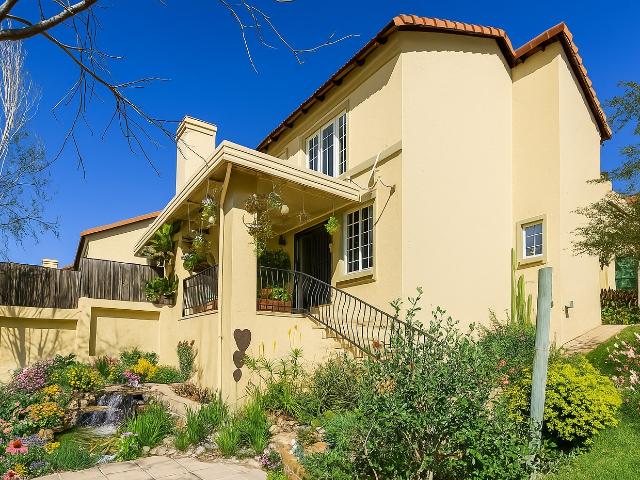 2 Bedroom Duplex in La Montagne