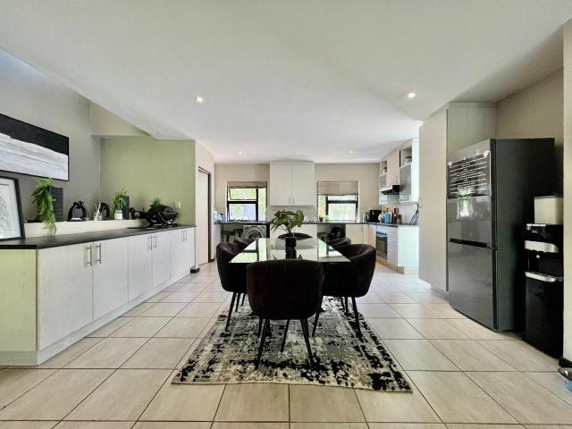 2 Bedroom Duplex in Lombardy Estate