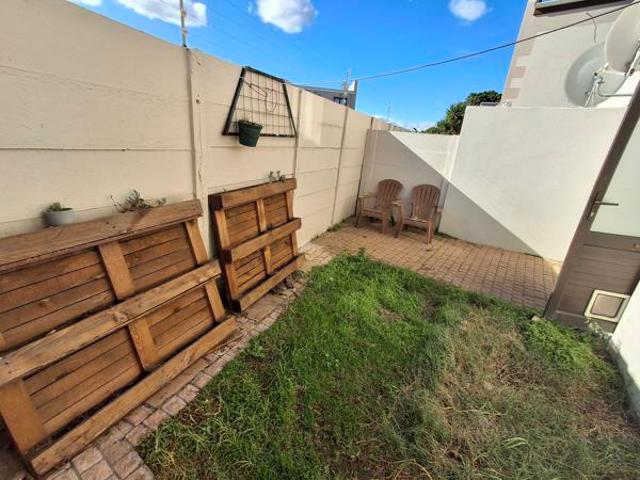 2 Bedroom Duplex in Parklands